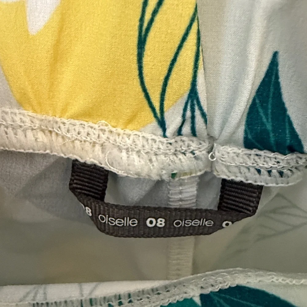 Oiselle Track Fan shorts - 8 - lemon print - Picture 2 of 5